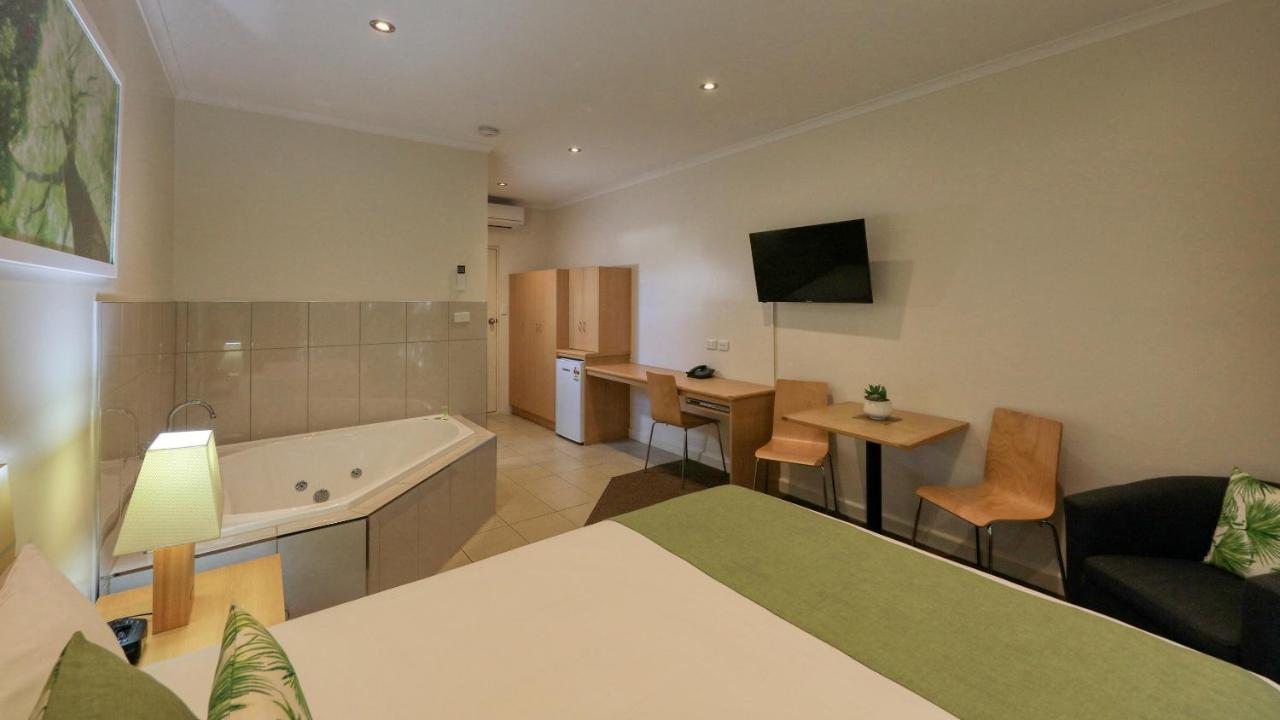 Quality Inn סוון היל מראה חיצוני תמונה